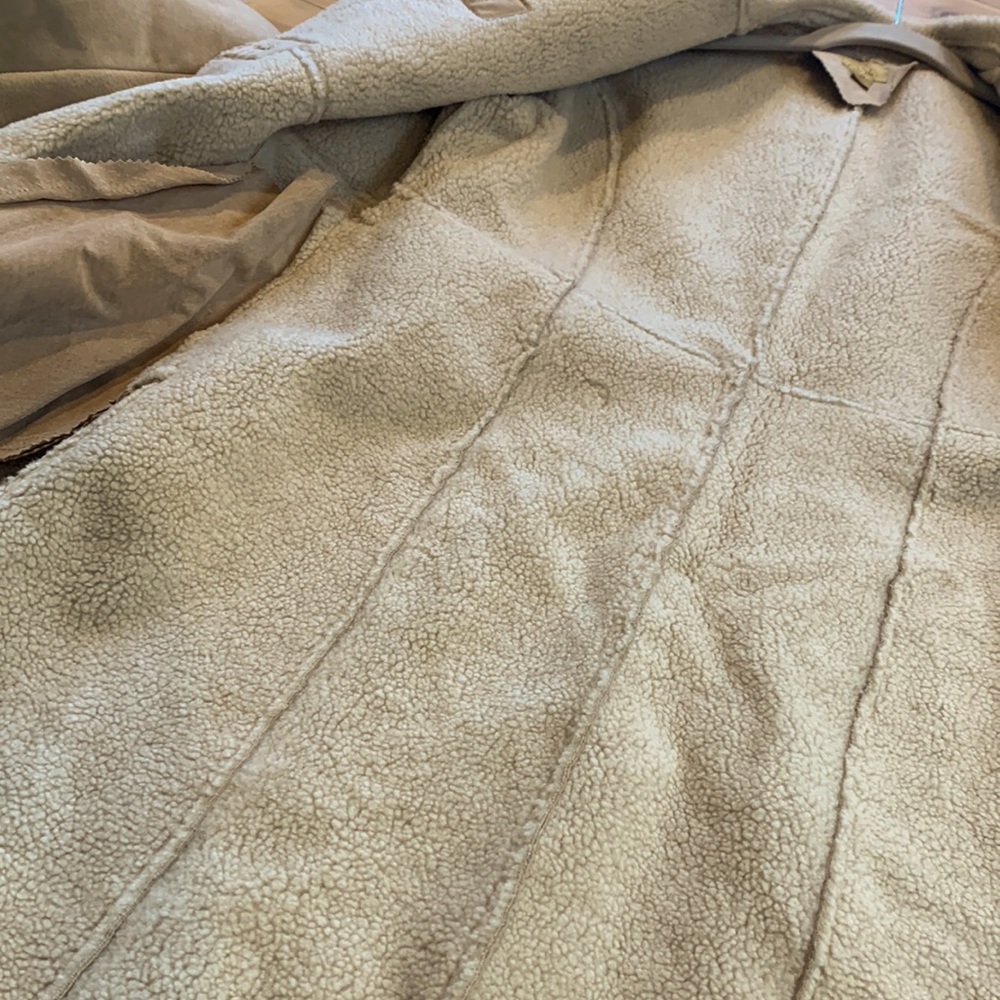 Genuine leather lines with shearling beige coat size M - Picture 5 of 9